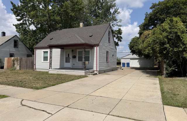 12737 Couwlier Avenue Gallery 2