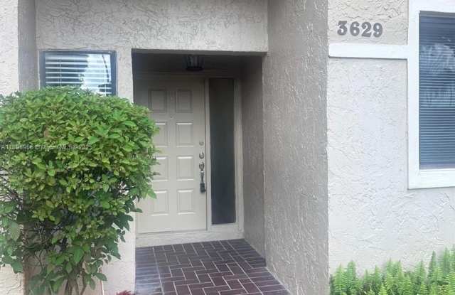 3629 W Inverrary Blvd W photos photos