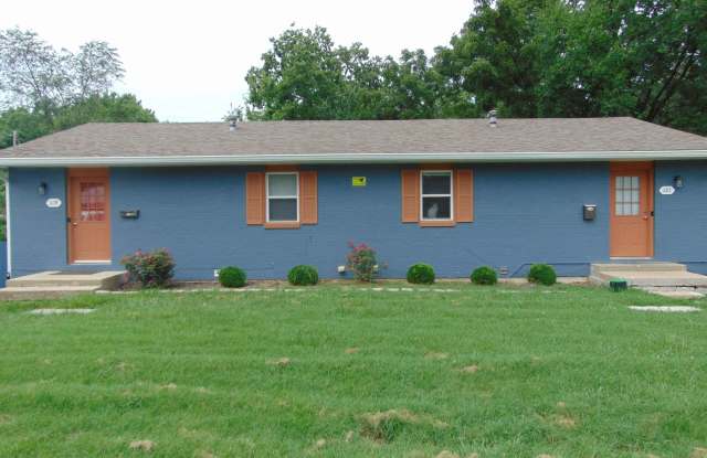 Nice 4 Bedroom 2 Bathroom Duplex! photos photos