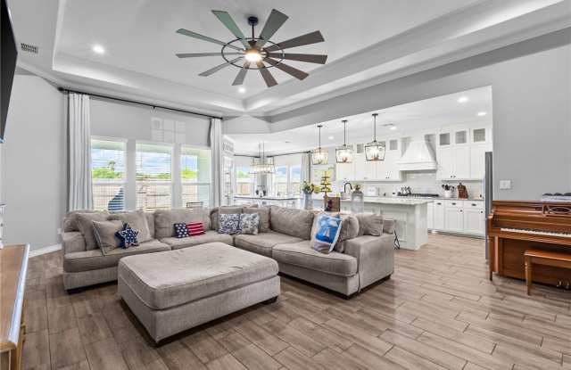 6730 Keyan Drive Gallery 4