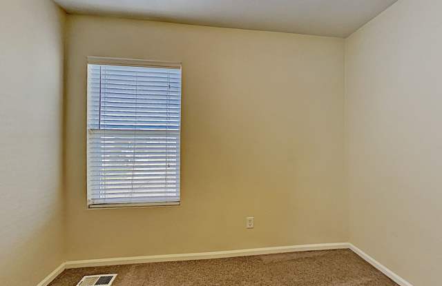 18624 E 45th Pl Gallery 4