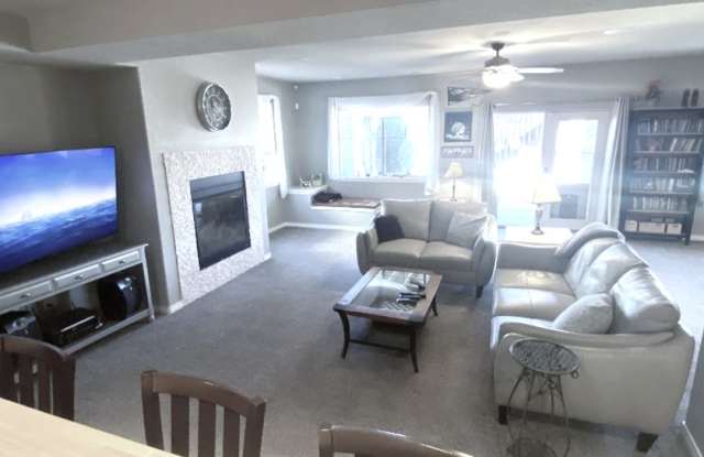 7660 South Blackstone Parkway photos photos