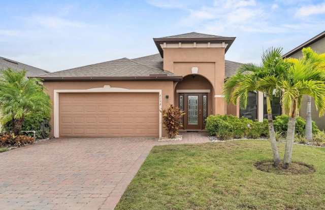 4198 Alligator Flag Circle photos photos