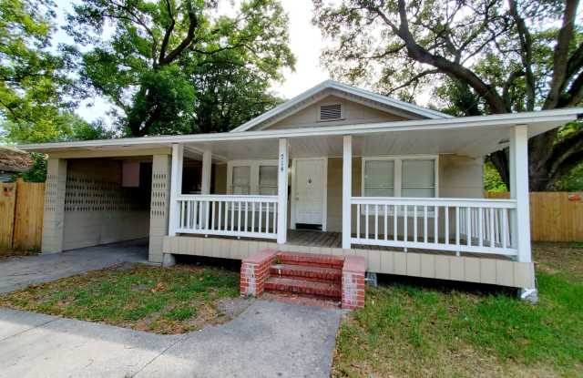 714 S Evers St Plant City, FL 33563 MOVE-IN SPECIAL!!!! Half off your 1st month's rent!! - 714 South Evers Street, Plant City, FL 33563