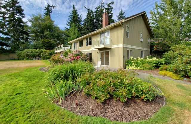 4830 Verbena Lane Unit B - 4830 Verbena Lane, Clinton, WA 98236