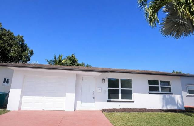 7313 NW 57th Ct photos photos