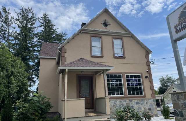 102 Salem Turnpike - 102 Salem Turnpike, Norwich, CT 06360