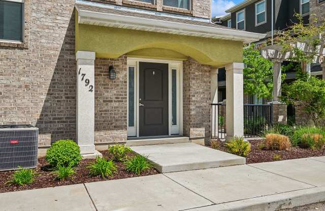 1792 W Torlundy Dr - 1 photos photos