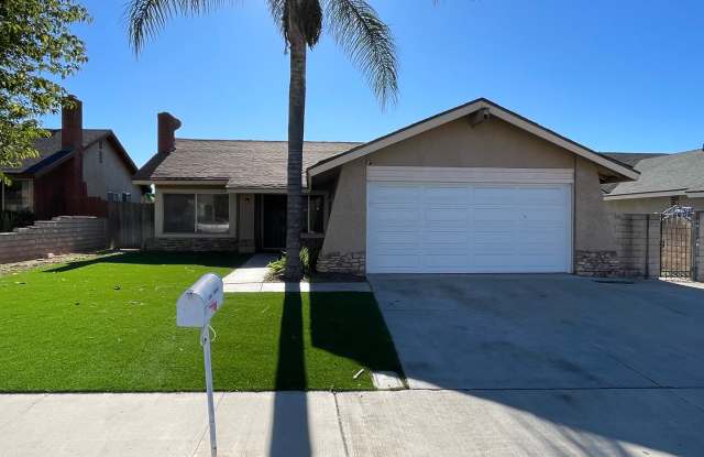 Single Story Home - 7460 Penwood Lane, Jurupa Valley, CA 92509