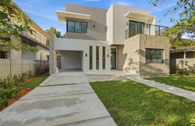 3545 Florida Ave photos photos