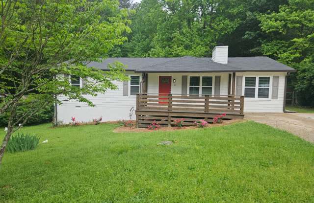 Renovated Ranch w/ Garage  Fenced Yard photos photos