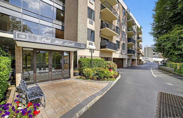 130 Colonial Parkway - 130 Colonial Parkway, Yonkers, NY 10710 130 Colonial Parkway - 130 Colonial Parkway, Yonkers, NY 10710