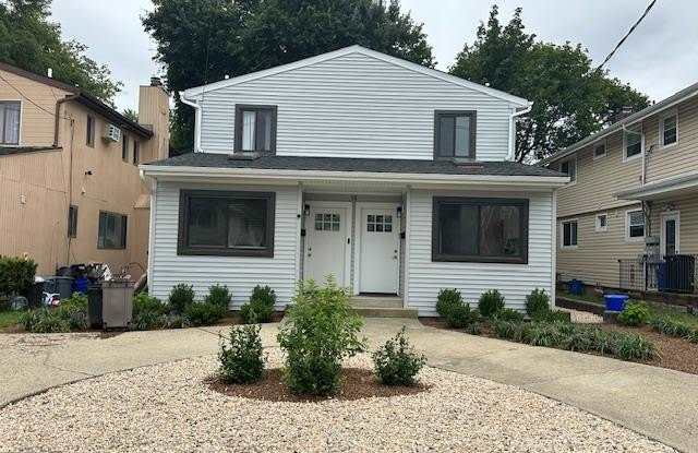 14 Pequot Avenue unit: A - 14 Pequot Avenue, Manorhaven, NY 11050