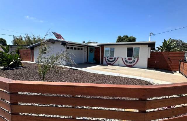 Open Floor Plan in this Stunning 3 bedroom 2 bath home in Imperial Beach! photos photos