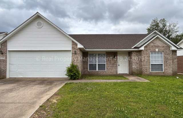 3 Bedroom 2 Bathroom Home Available for Rent in October! photos photos