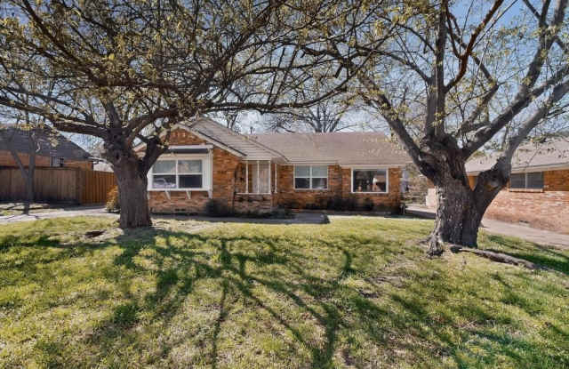 2120 Healey Drive Gallery 2
