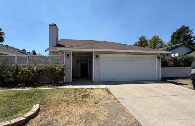 3 Bedroom / 2 Bathroom | Single-Family Home in South Sacramento Gallery 3