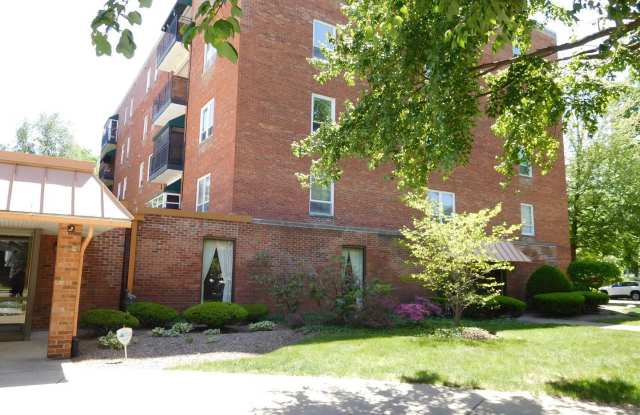 460 W Downer Place photos photos