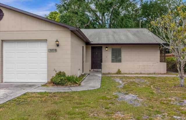 5214 KEMPSTON Drive Gallery 2