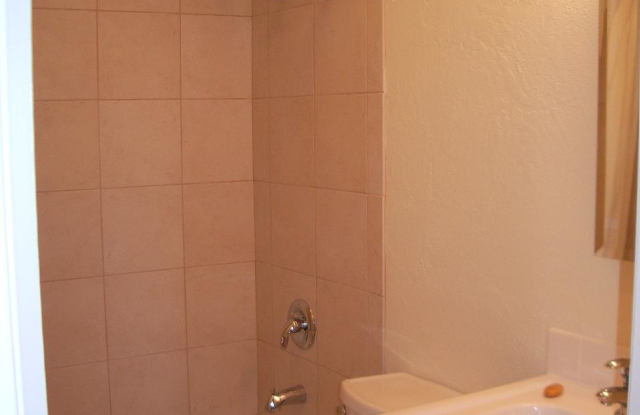 680 Lincoln Avenue photos photos