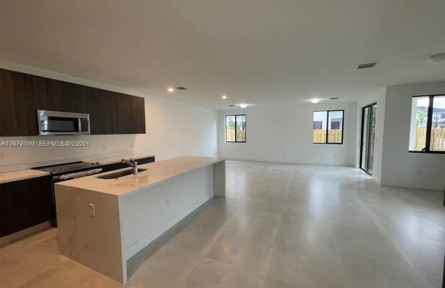 13624 SW 158th Avenue 1364, Miami, FL 33196 photos photos