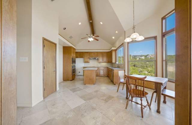 19318 Strauss Gallery 3