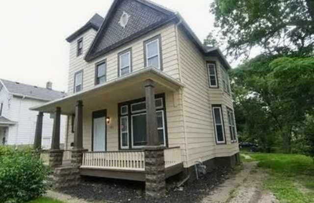 Large 4 bedroom house photos photos