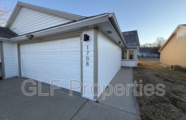 1708 Prairie photos photos