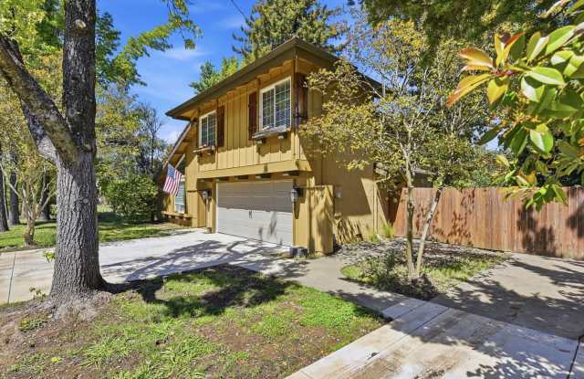 Wonderful 4bd/2.5ba Cameron Park Home with Pool and RV Access! Gallery 4