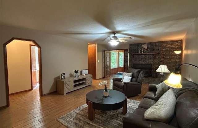 17793 Orchard LN Gallery 2