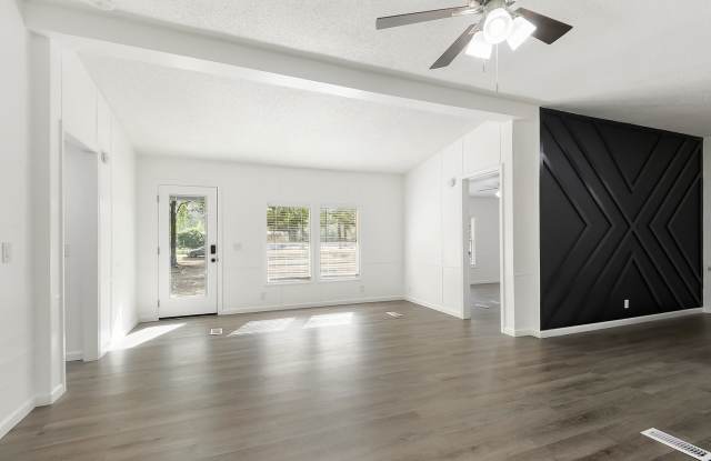 36375 Longleaf Drive Gallery 3