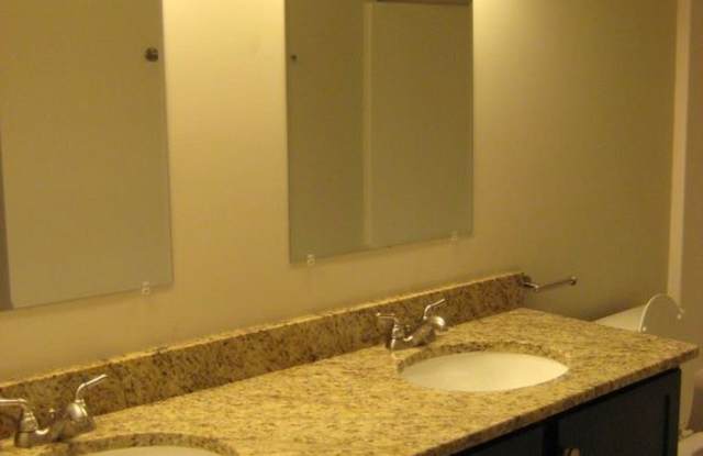 715 W Clay St photos photos