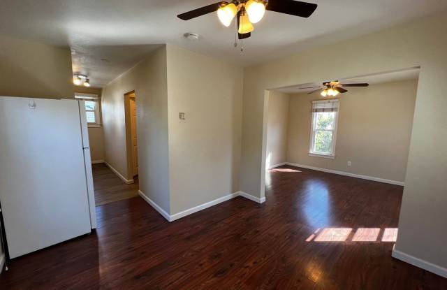 1 Bedroom 1 Bath Remodeled Apartment for Rent in Uptown Whittier photos photos