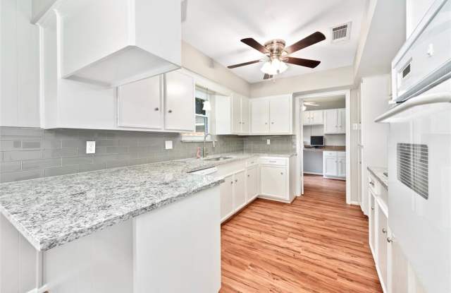 131 Azalea Street - 131 Azalea Street, Sugar Land, TX 77478