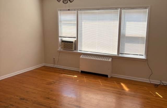 2306 W 5th Ave photos photos