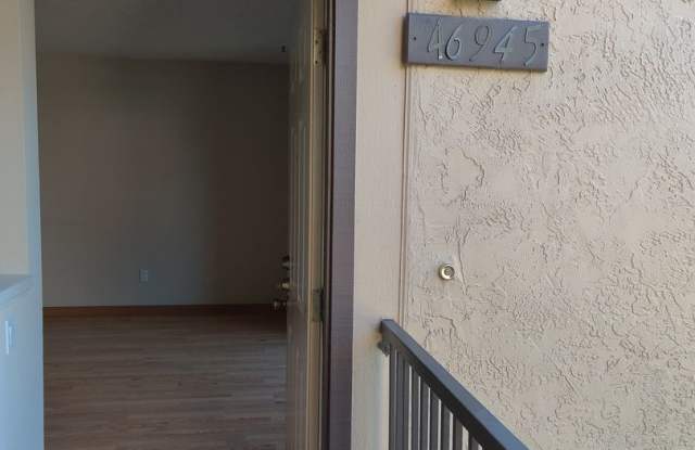 Beautiful Condo South Fremont Community - 3 Bedrooms , 2 Baths, 1 Car Garage with 1 carport photos photos