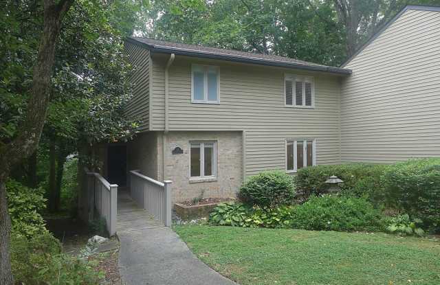 35 Glenmore Drive - 35 Glenmore Drive, Durham, NC 27707
