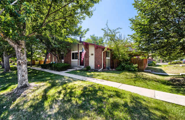 Bright Littleton Home with Vaulted Ceilings, Finished Basement & Covered Patio photos photos Bright Littleton Home with Vaulted Ceilings, Finished Basement & Covered Patio photos photos
