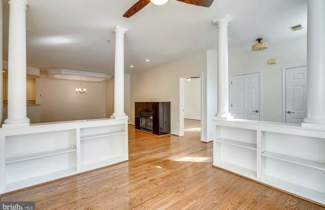 10752 SYMPHONY WAY Gallery 3