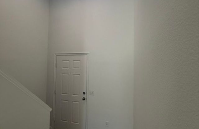 Northview Commercial Park Townhome Gallery 4