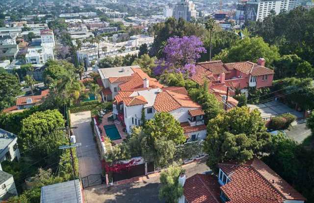 8328 MARMONT Lane Gallery 3