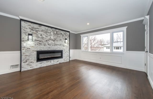 229 Lakewood Dr U2 - 229 Lakewood Drive, Essex County, NJ 07003