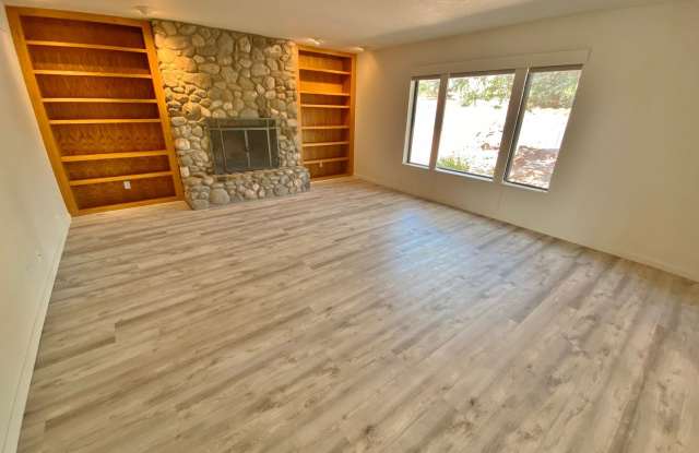 1805 Fabulous Texan Way Gallery 2
