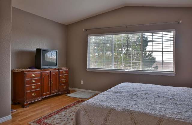 4242 South Blackhawk Circle Gallery 2