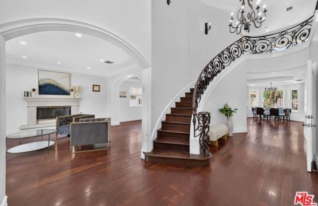 5230 Teesdale Ave Gallery 2