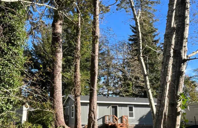 Brand new home, short or mid term rental, furnished or unfurnished! photos photos