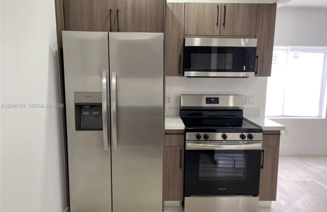 1310 Sharazad Boulevard, Opa-Locka, FL 33054 - 3430 photos photos