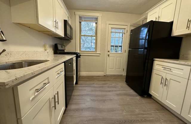 Outstanding 3BR Townhome with Lots of Outdoor Space! Give Us a Call for a Tour! photos photos