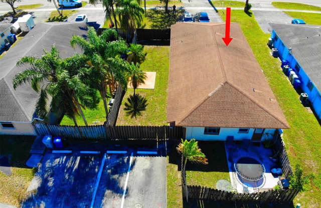 151 SW 15th Street unit: B photos photos 151 SW 15th Street unit: B photos photos