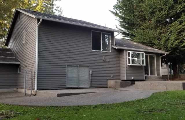 2645 Aspen Court SE Gallery 3